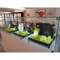 vitrine display