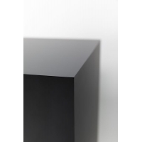 socle noir, 20 x 20 x 110 cm (lxLxh)
